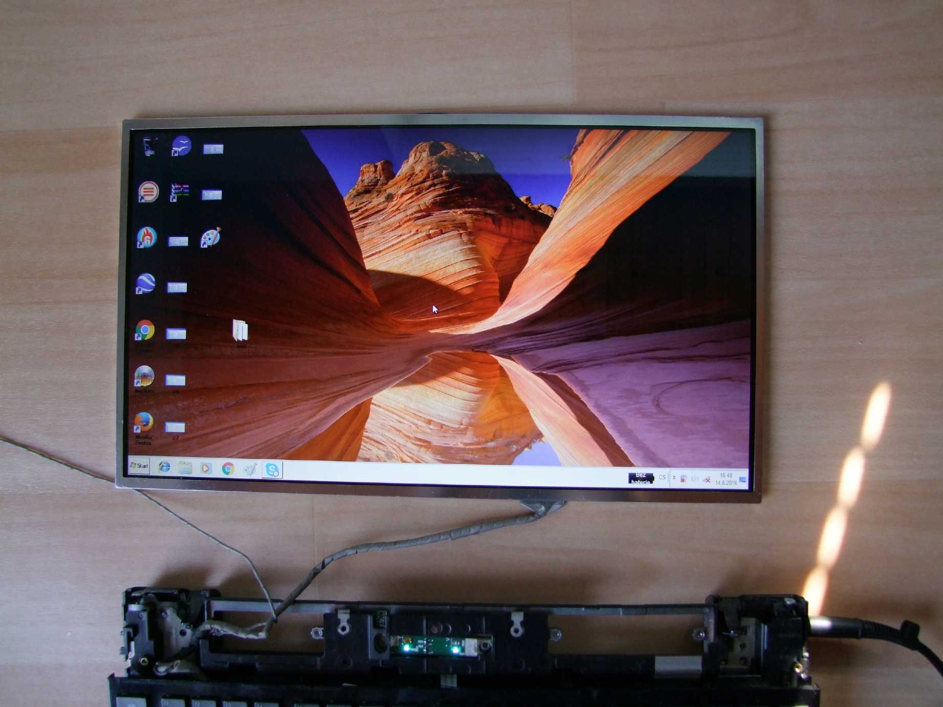 15.6" LCD Panel Displej 40pin LED Innolux BT156GW01 V.6