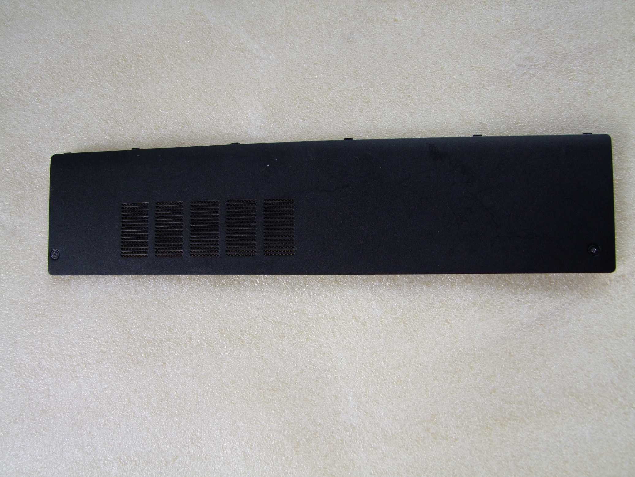 Spodní kryt šasi Dell Inspiron 17 17R 5737 3737 AP0T3000500