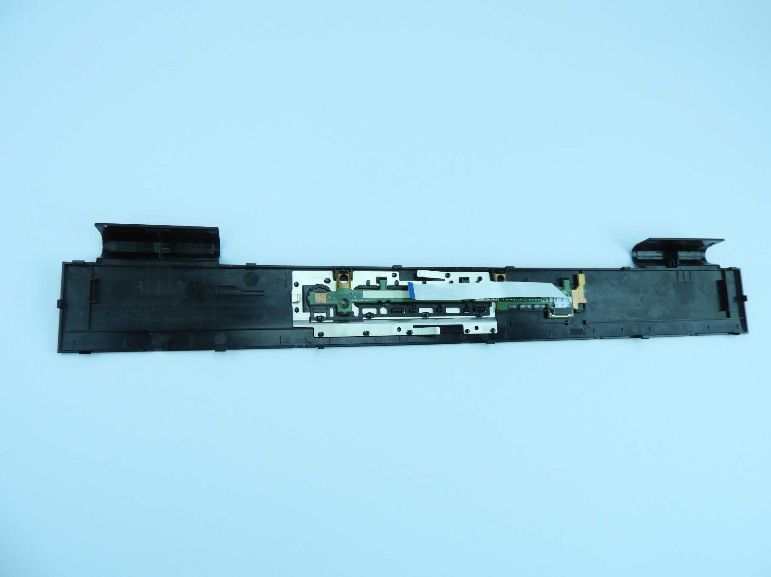 Kryt zapínání lišta horní šasi Fujitsu Celsius H910