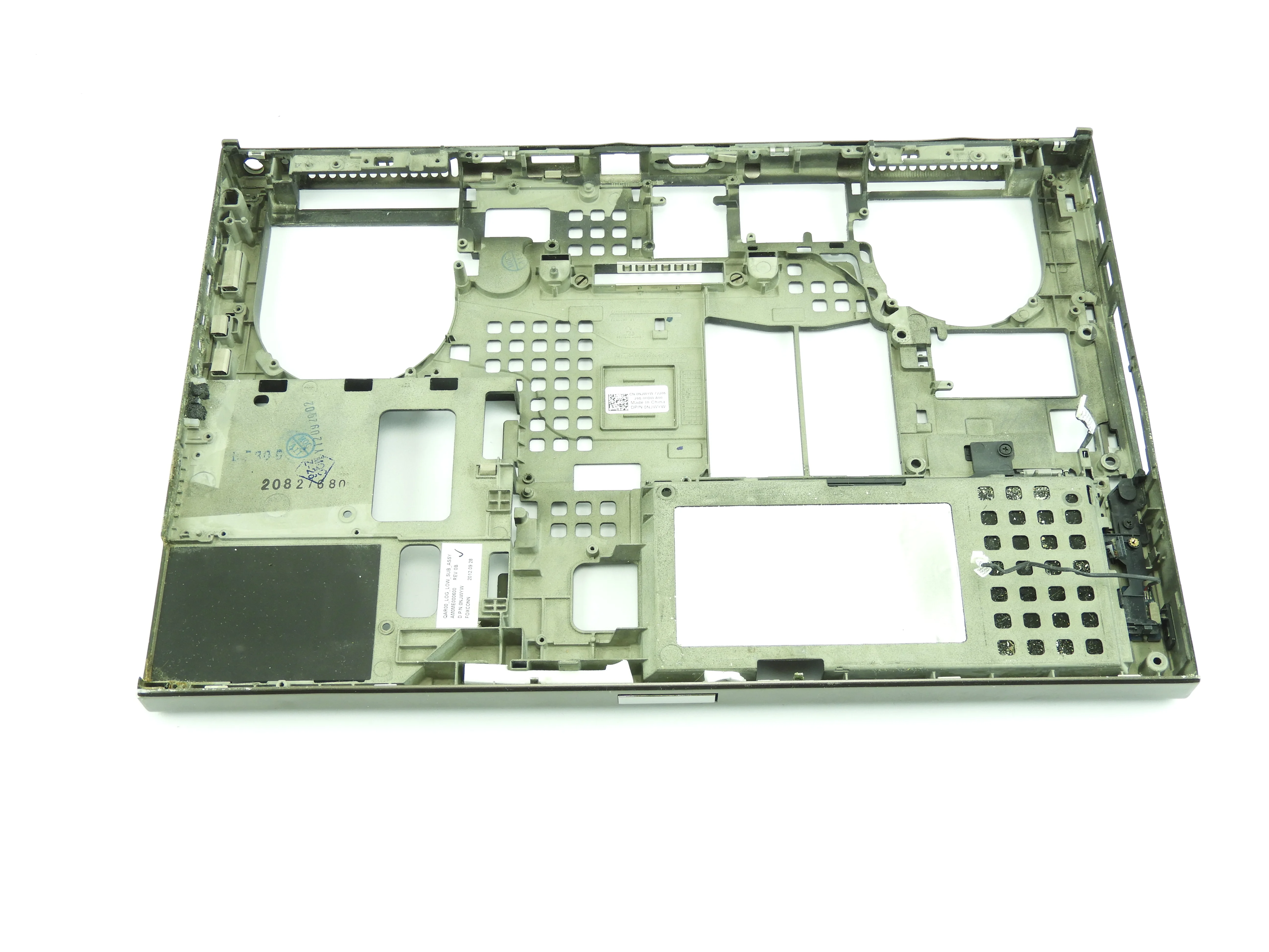 Spodní kryt šasi Vana Dell Precision M4700