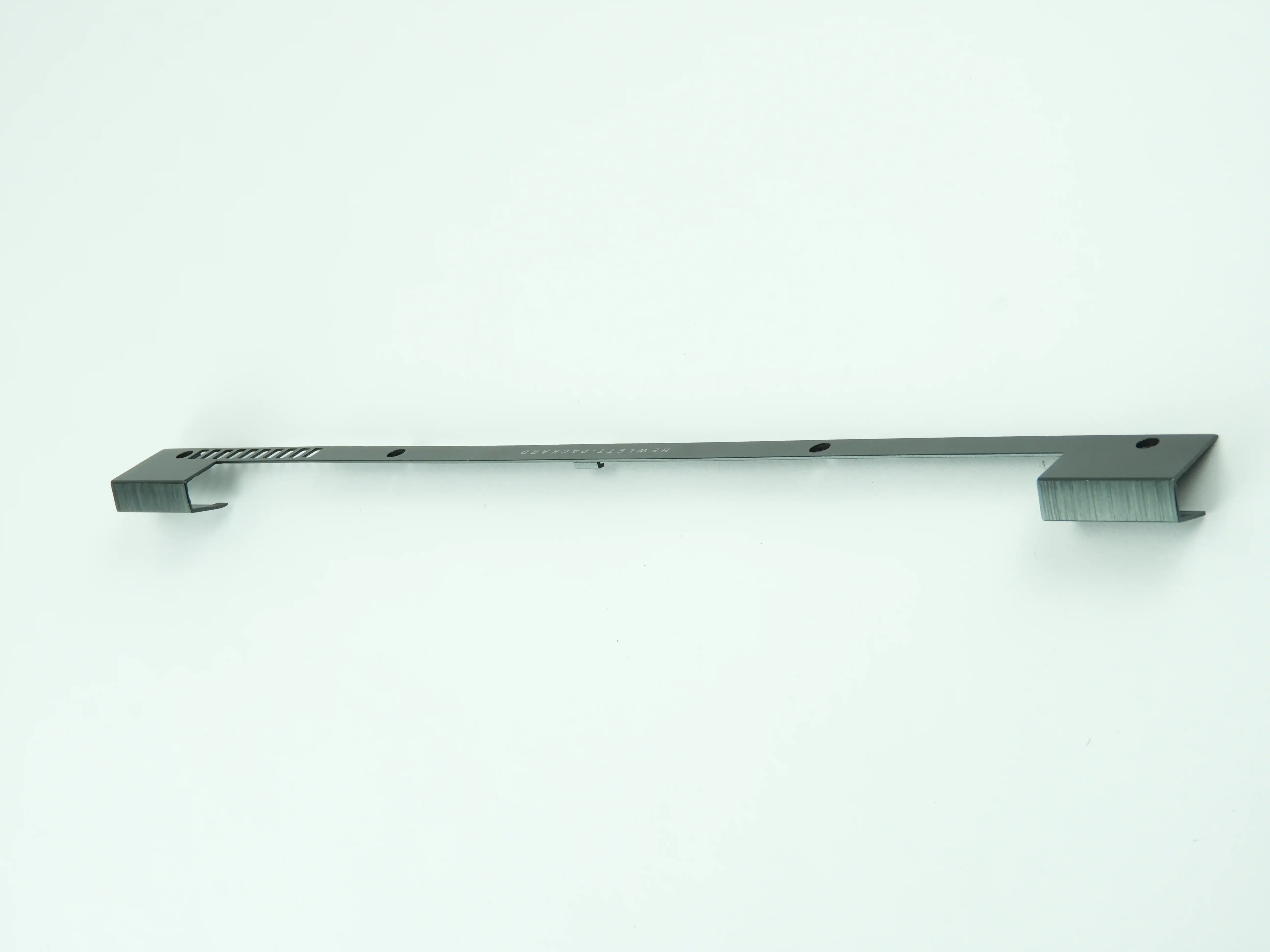 Horní kryt lišta šasi pantů Hp Zbook 17 G2, 17 G1