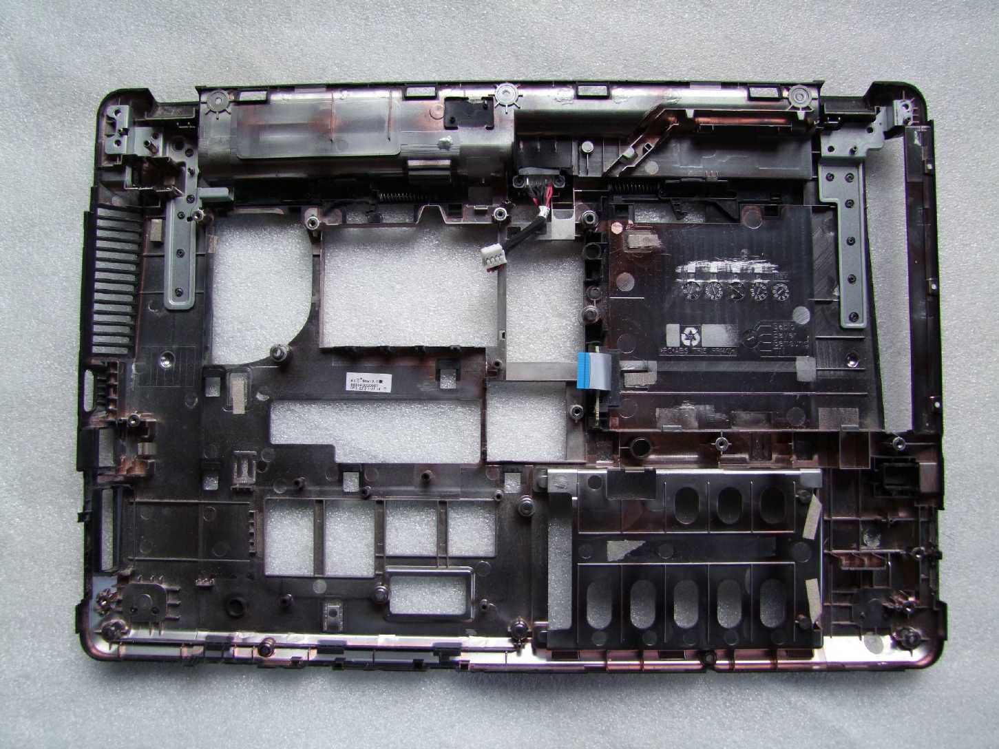 Spodní Kryt Šasi HP Probook 4530s 4535s 646261-001 6070B0491601 