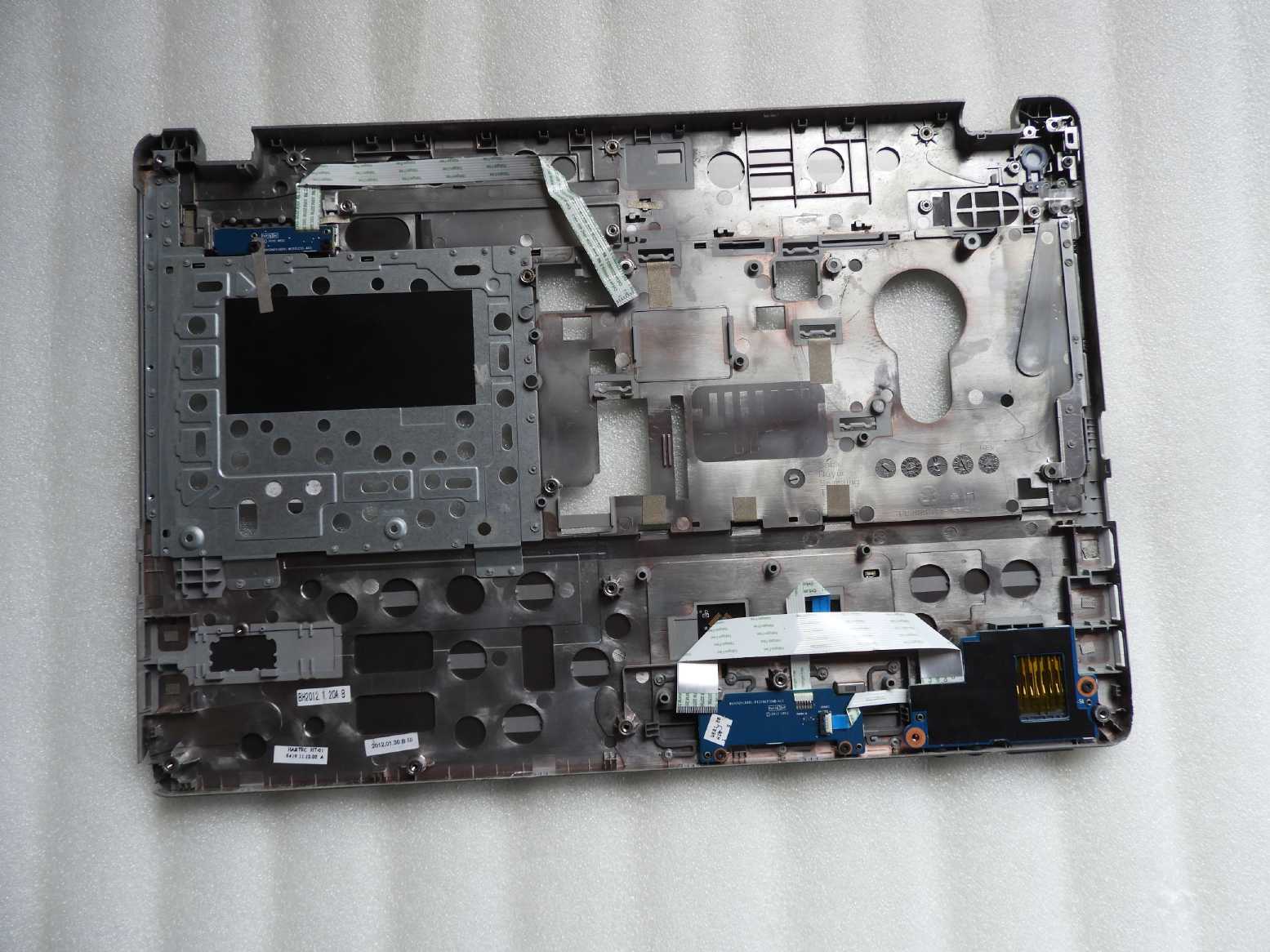 Horní kryt šasi Palmrest Touchpad HP Probook 4530s 4535s 679920-001 6070b0492210