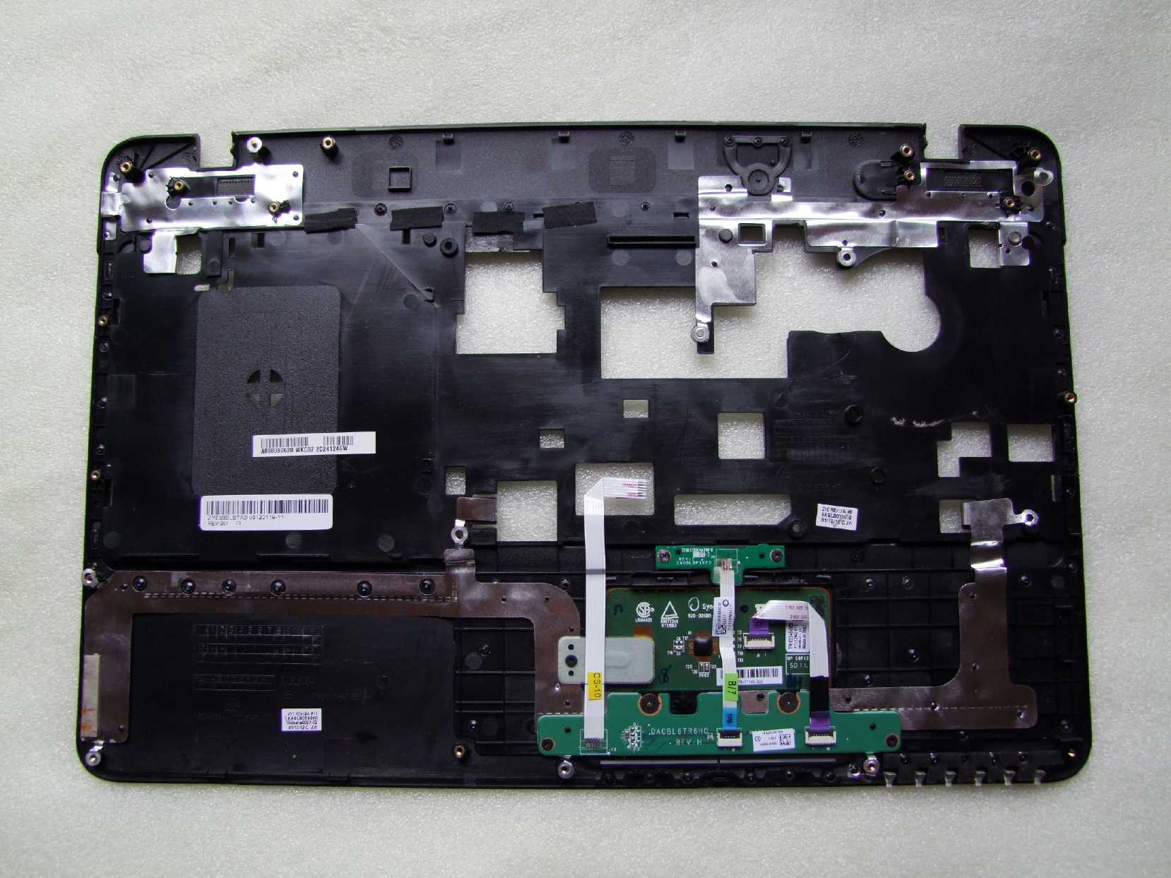 Horní kryt šasi Palmrest Touchpad Toshiba Satellite L750 L755 L750D L755