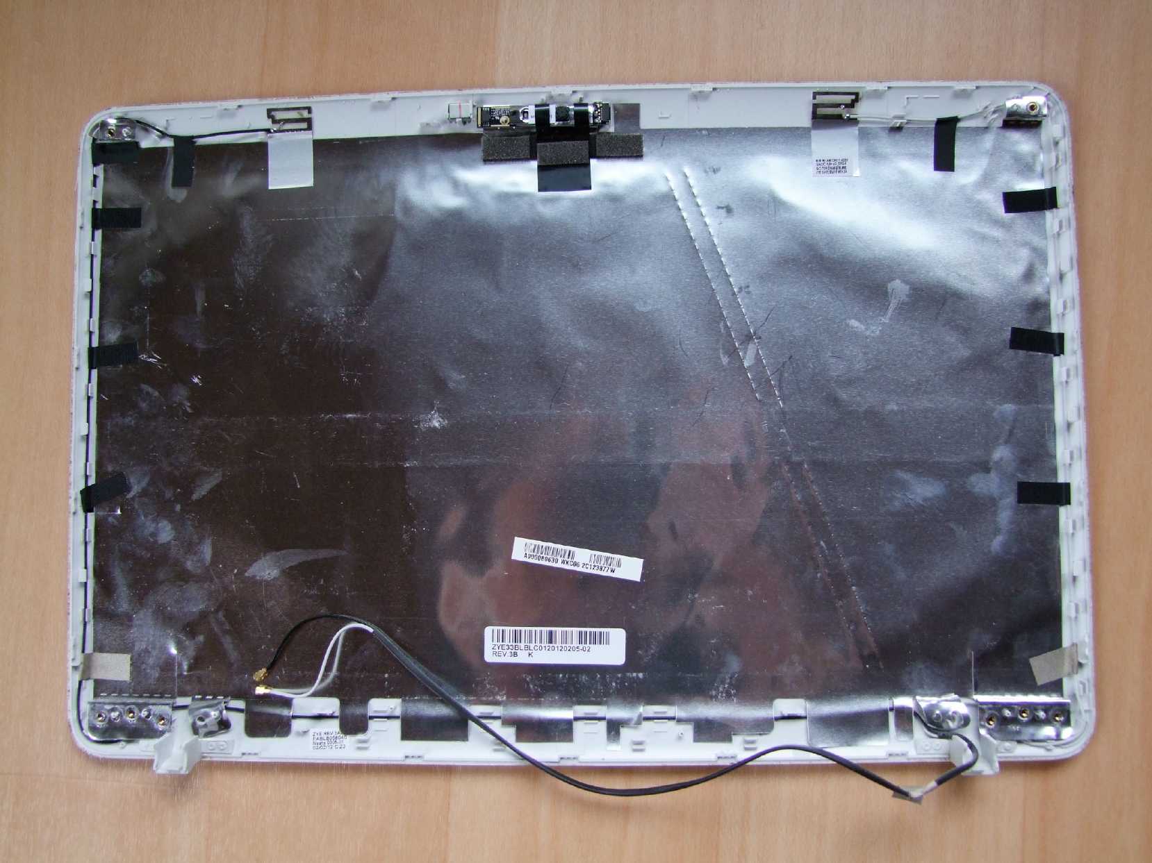 Zadní kryt LCD Šasi Toshiba Satellite L750 L755 L750D L755