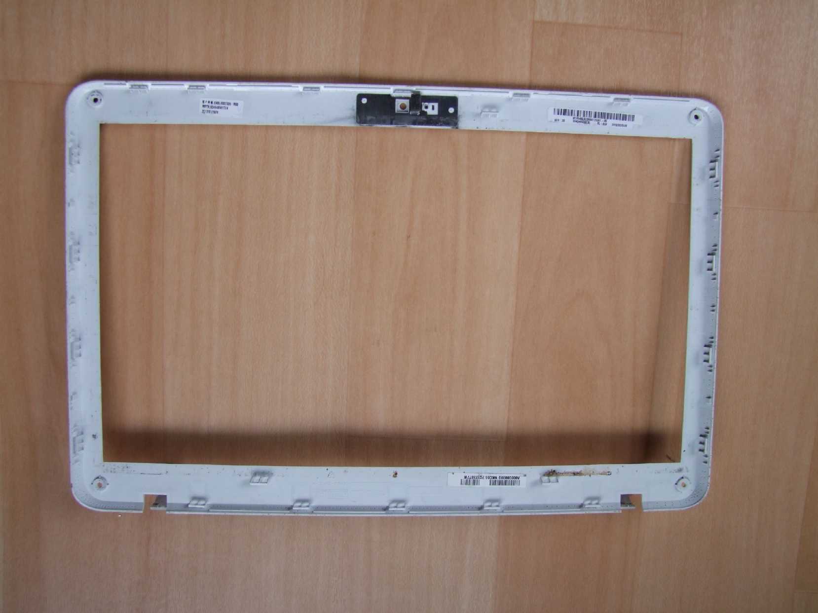 LCD Bezel Rámeček Kryt Toshiba Satellite L750 L755 L750D L755