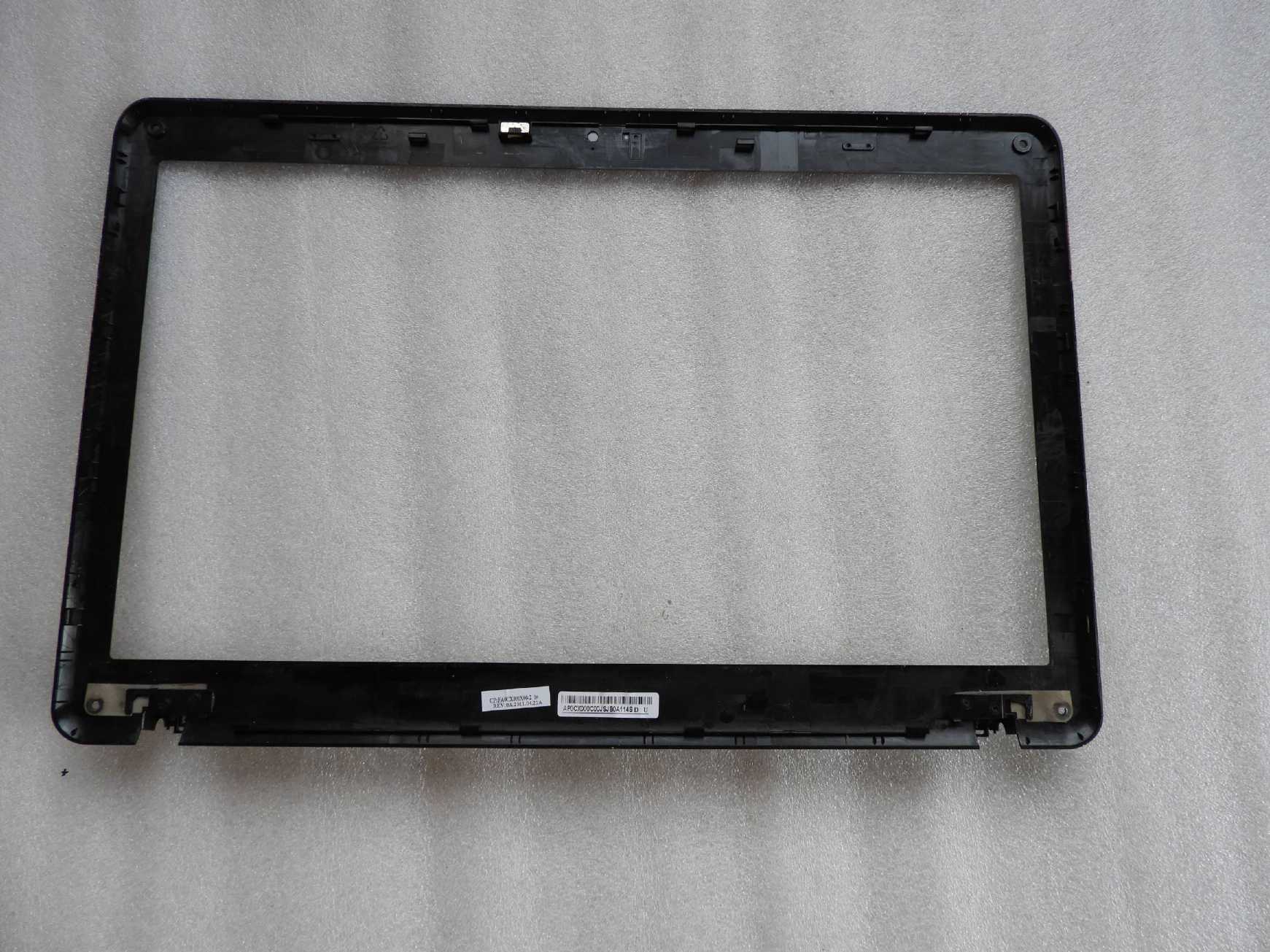 Přední kryt lcd bezel šasi Toshiba Satellite P750 P755 K000122300