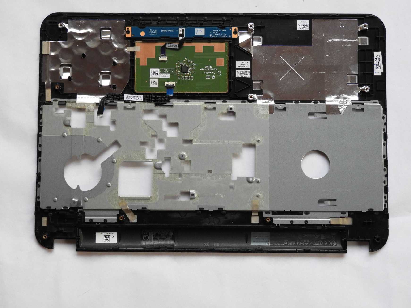 Horní kryt šasi Touchpad Palmrest Dell Latitude 15 3540
