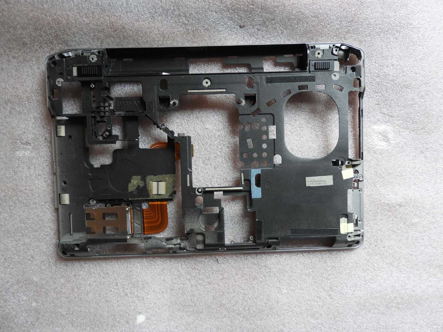 Spodní kryt šasi vana Dell Latitude 6330 E6330