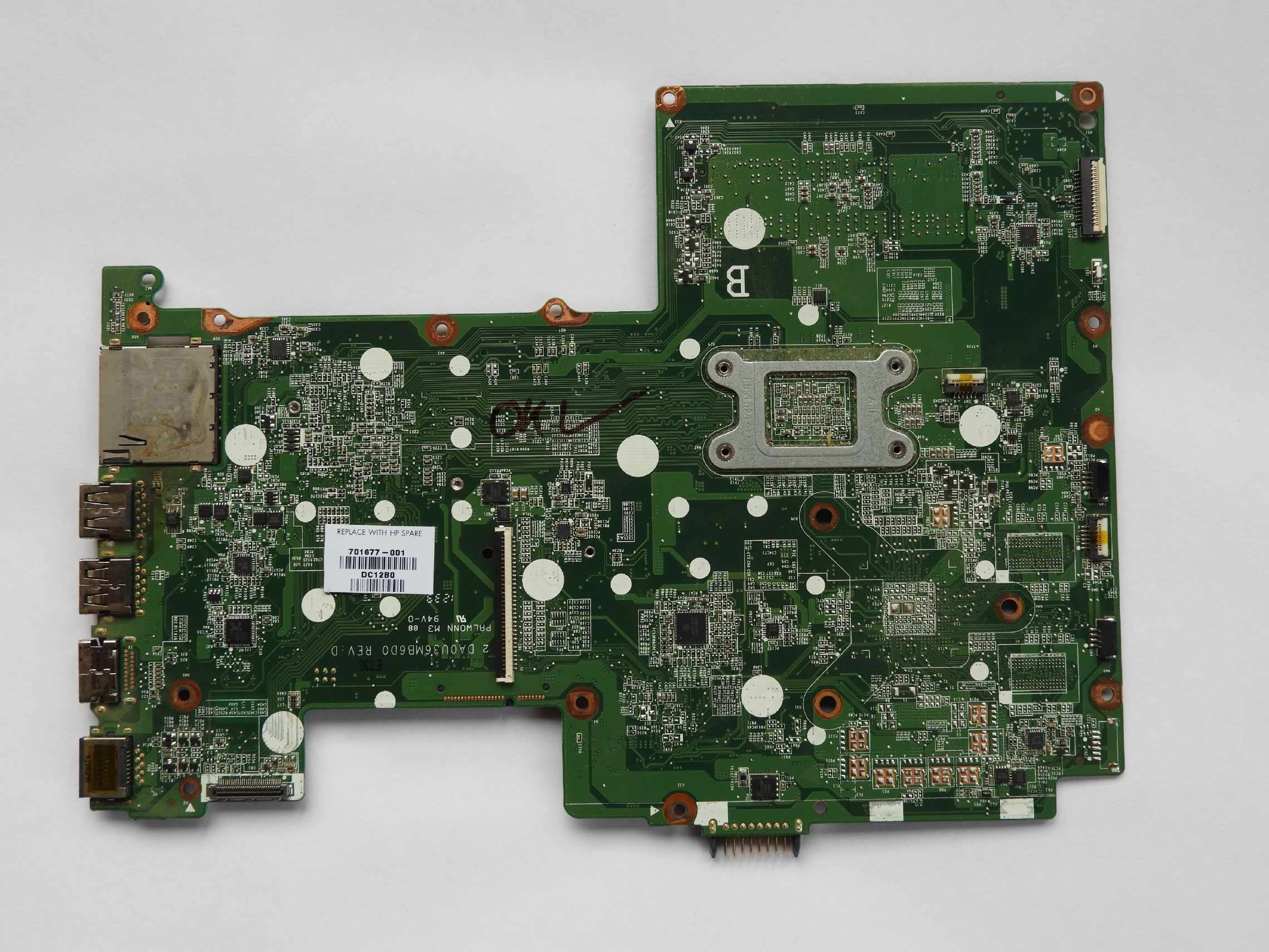 Základní deska HP Pavilion SleekBook 15-B
