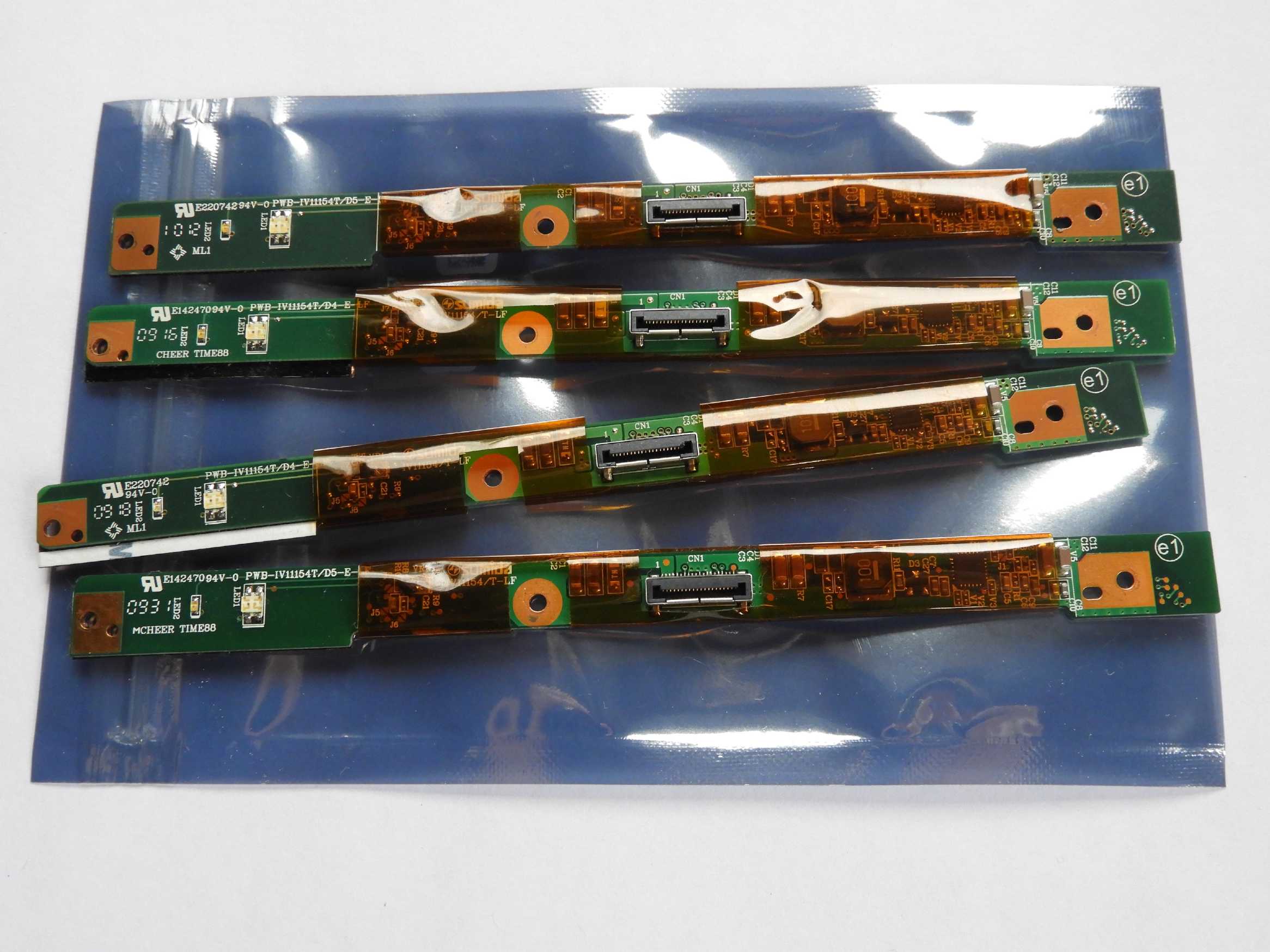 Invertor podsvícení LCD PK060000E00 Dell 