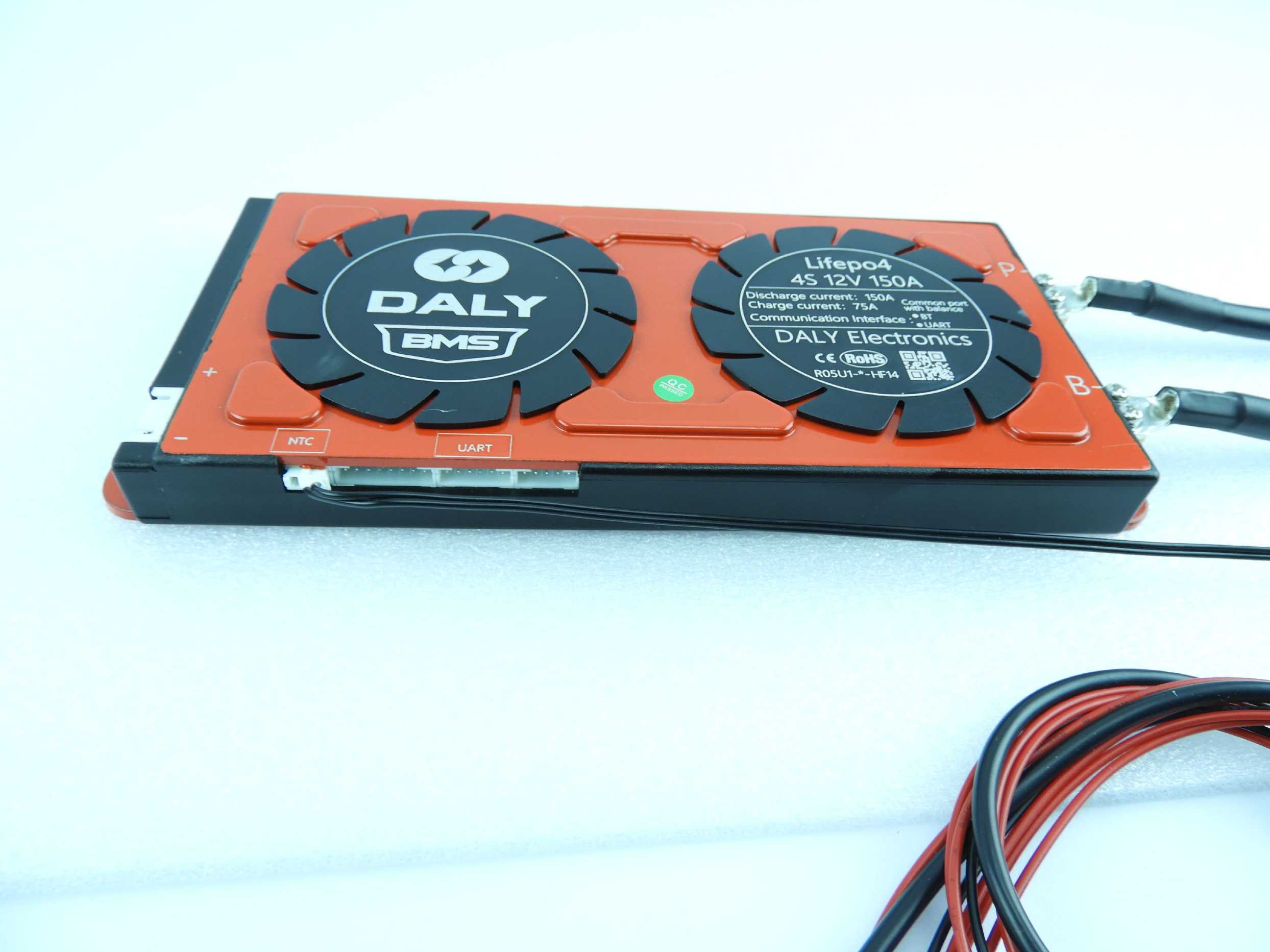 Daly Smart Bms 8s 24v 150A LifePo4 balancer