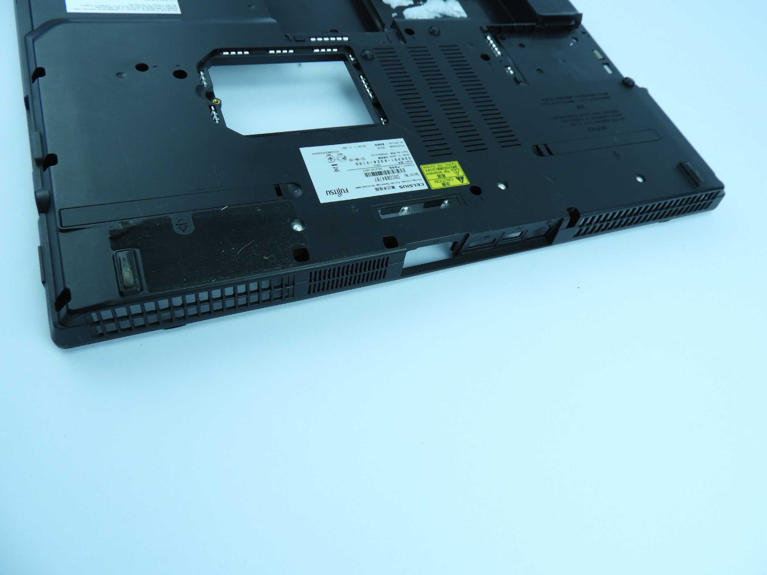 Spodní kryt šasi Vana Fujitsu Celsius H910