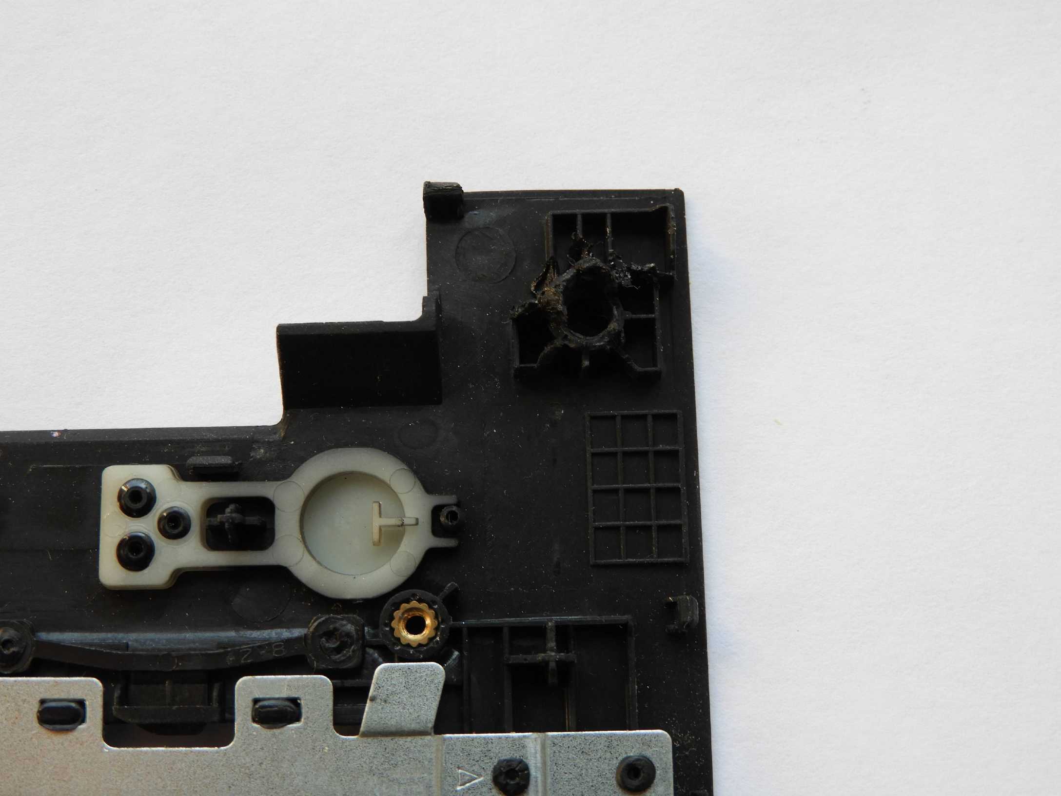 Palmrest Touchpad Šasi Horní Lenovo Ideapad 300 300-14 300-14IBR 300-14ISK 300-14IBY