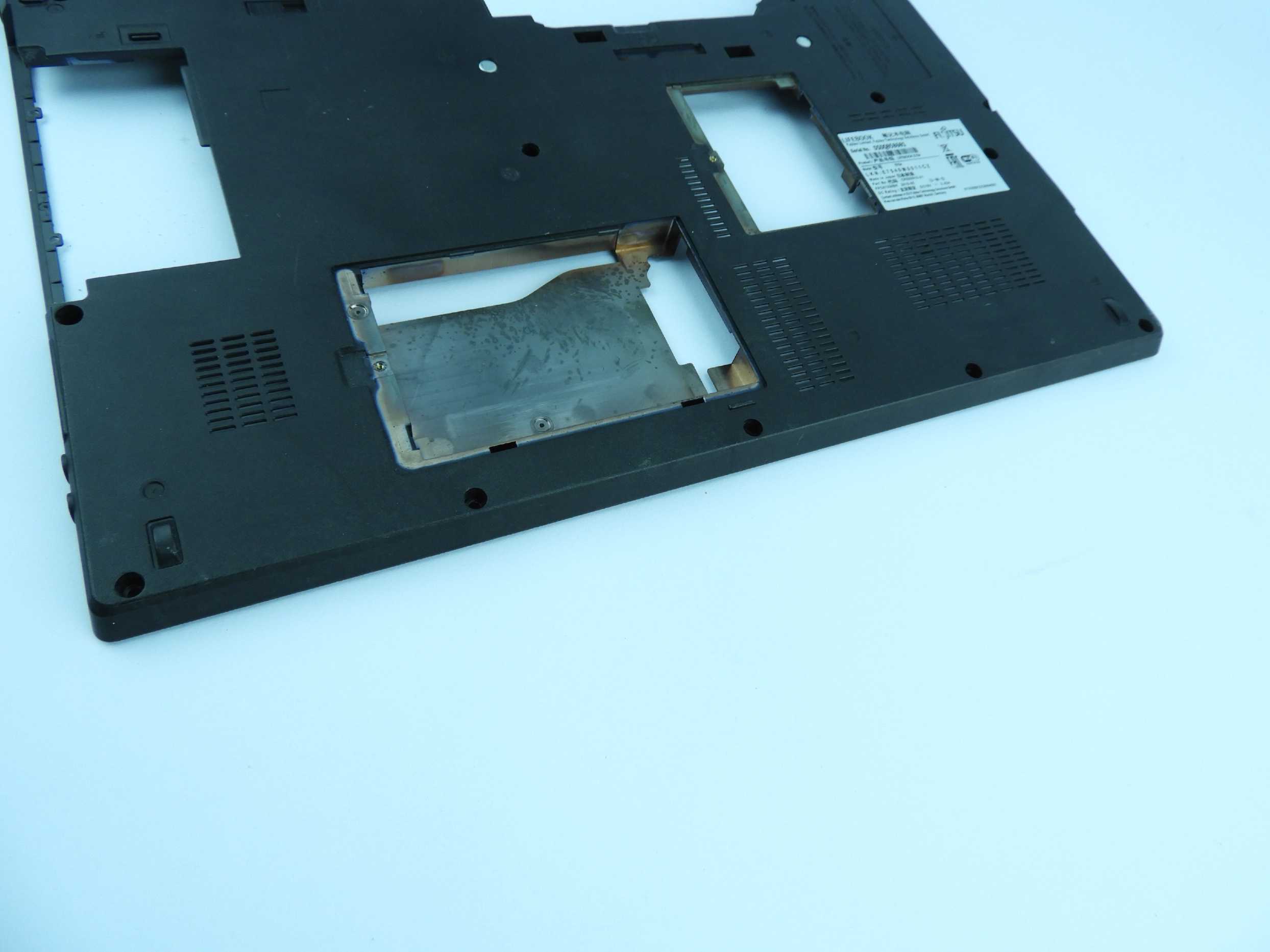 Spodní kryt šasi Vana Fujitsu Lifebook E754