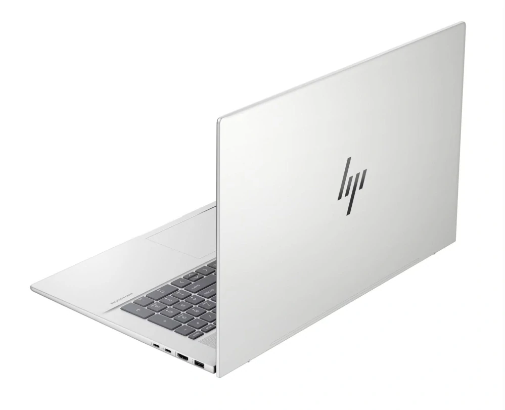 HP Envy 17-cr 17,3" i7-13700h 16gb ram 1Tb ssd