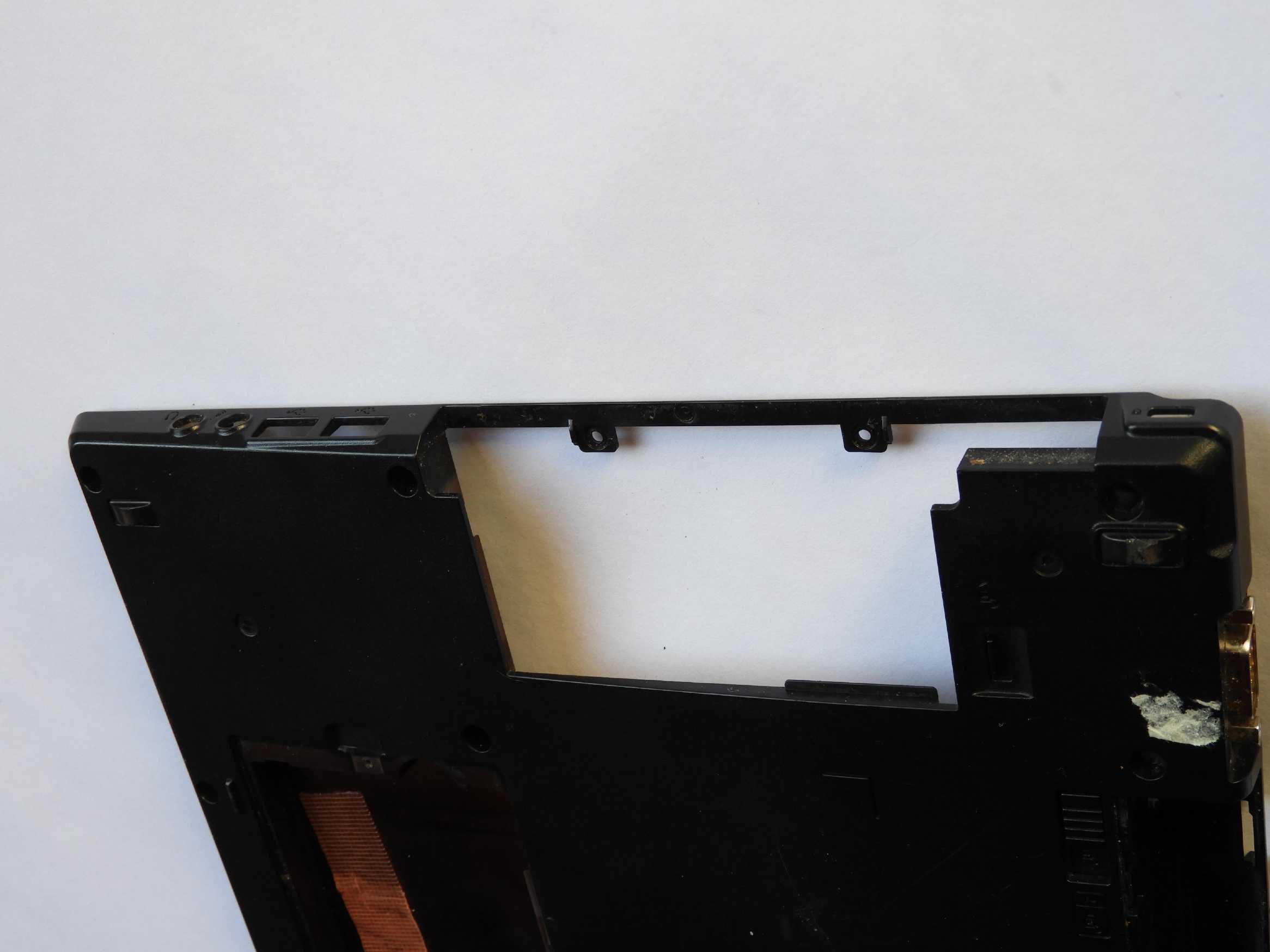 Spodní kryt šasi Vana Fujitsu Lifebook E554