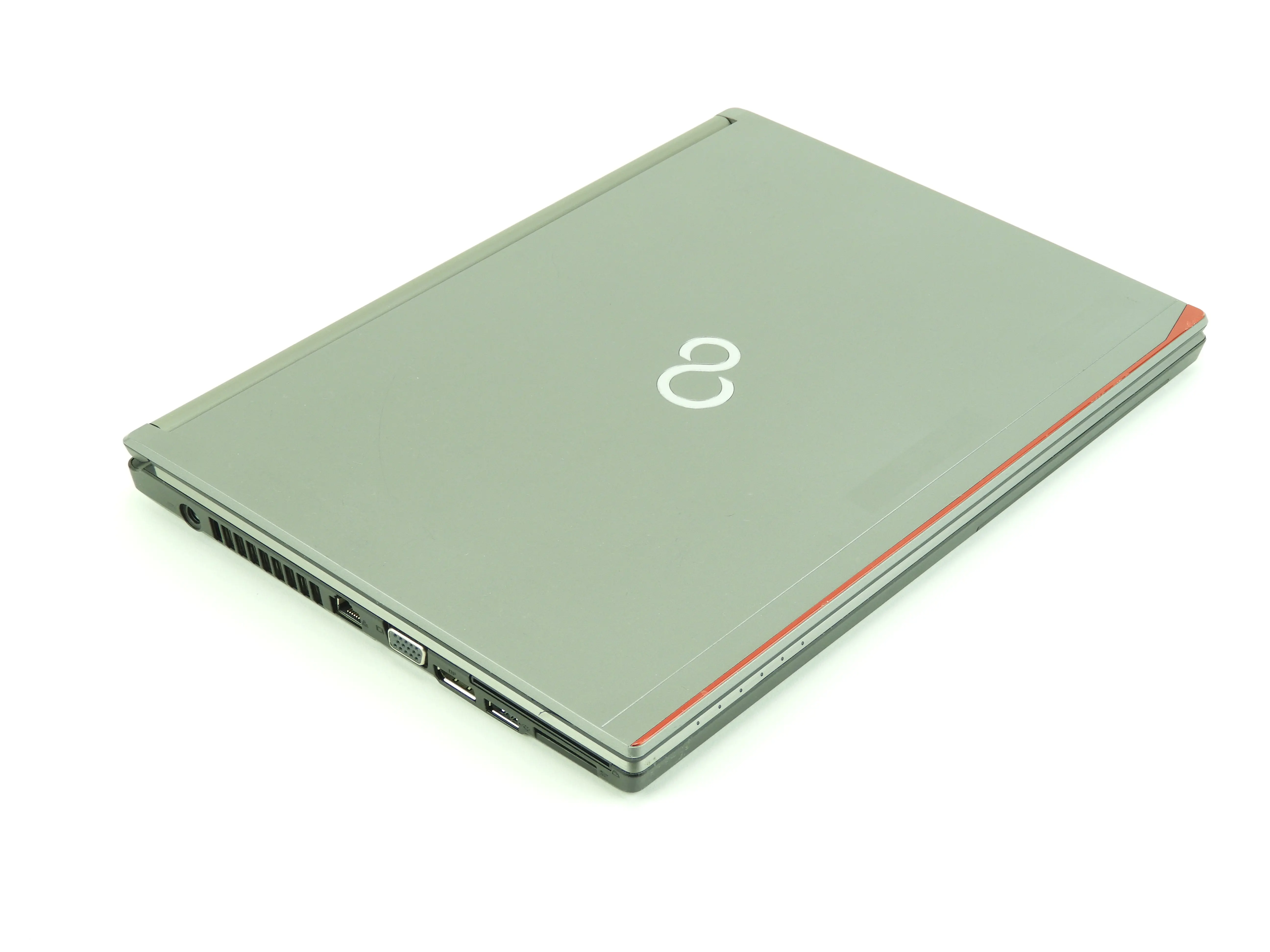 14" Fujitsu Lifebook E736 i5-6200u 512gb ssd 8gb ram DDR4