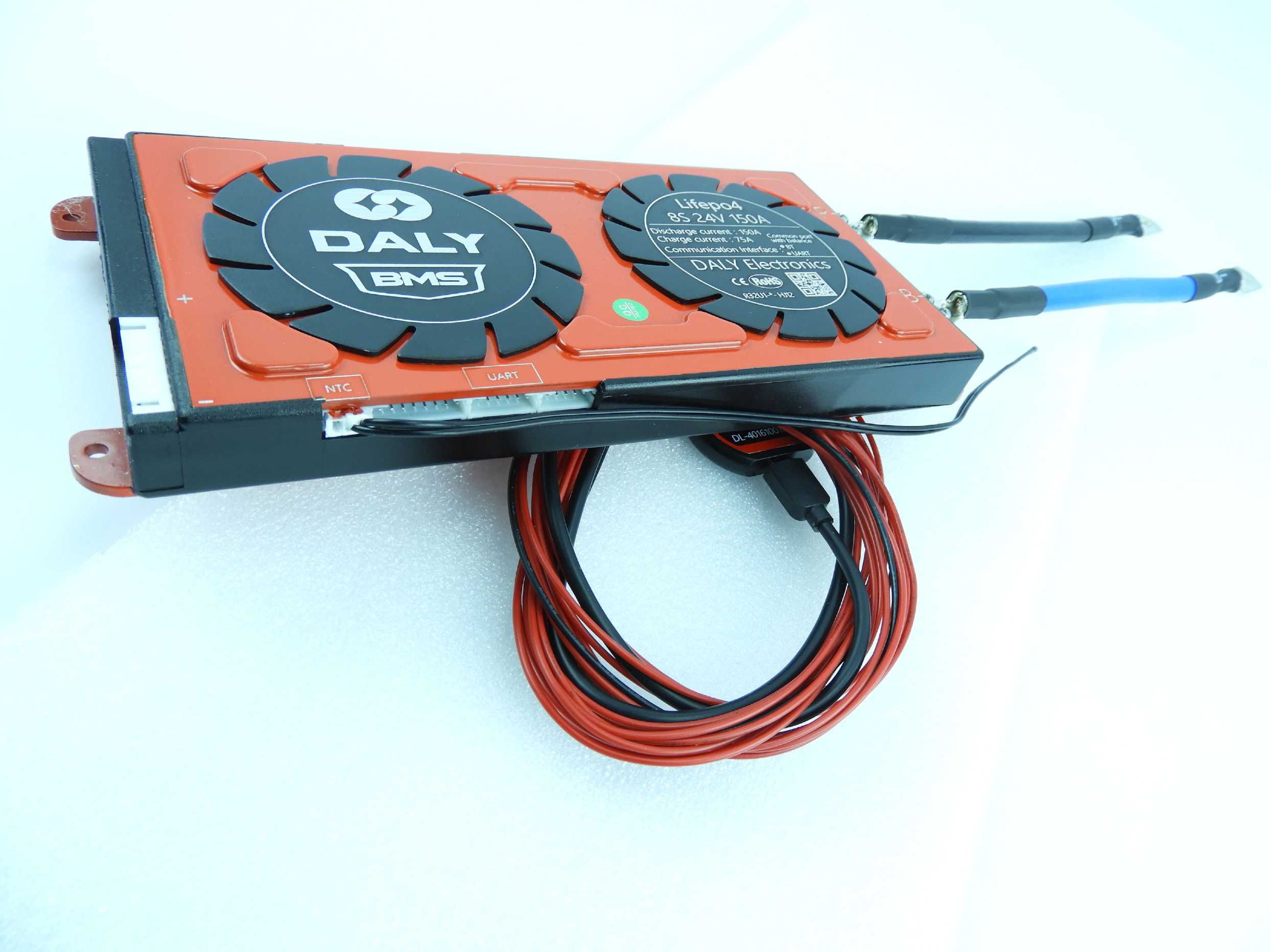Daly Smart Bms 8s 24v 150A LifePo4 balancer