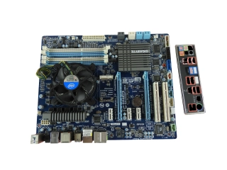 Základní deska Gigabyte GA-Z68XP-UD3, chladič a procesor i5-2500