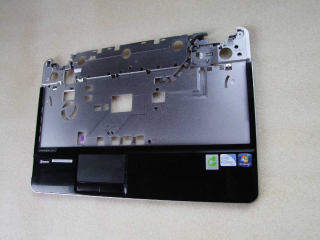 Horní kryt šasi Palmrest Touchpad Fujitsu LifeBook AH531